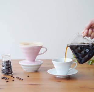 V60 Kaffeefilterhalter Porzellan Pink Lifestyler Espresso online kaufen CHIEMSEE-COFFEE.de